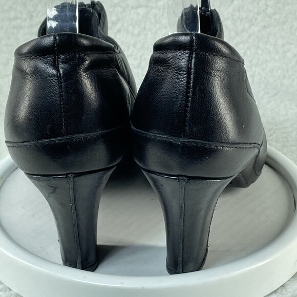 Clarks Artisan Booties Womens US Sz 9M Black 87481 Leather Block Ankle Zipper - Picture 4 of 10